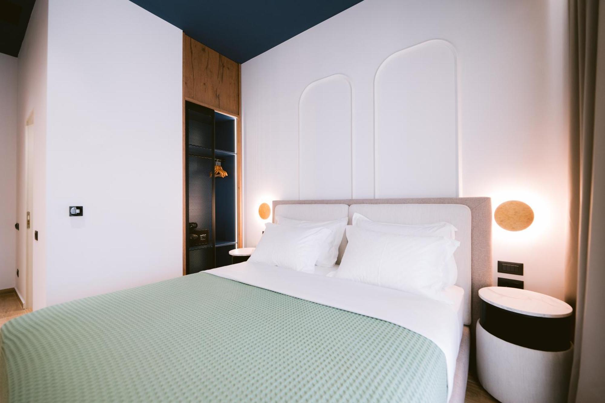 Noemie Hotel Himare Buitenkant foto