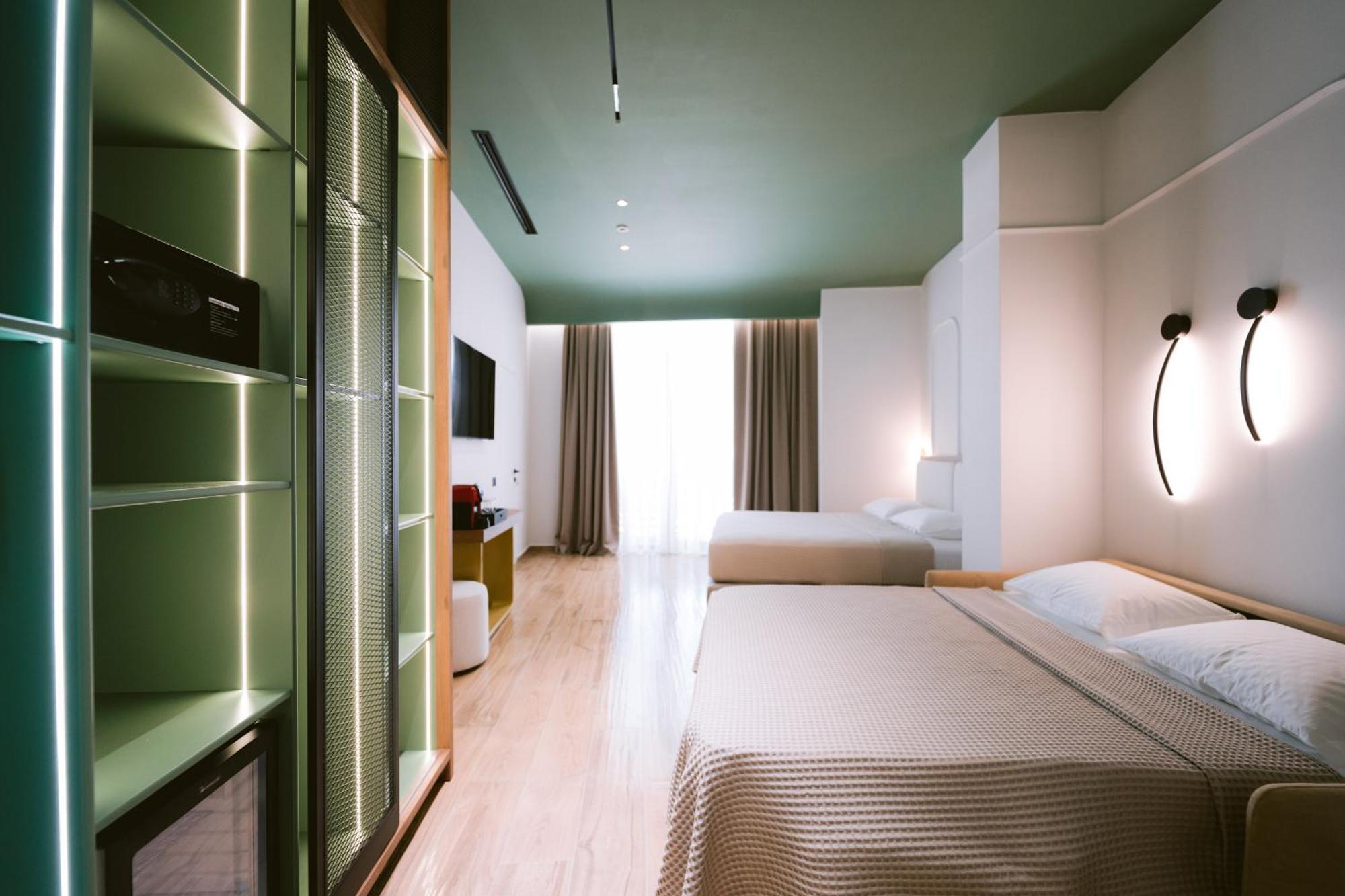 Noemie Hotel Himare Buitenkant foto