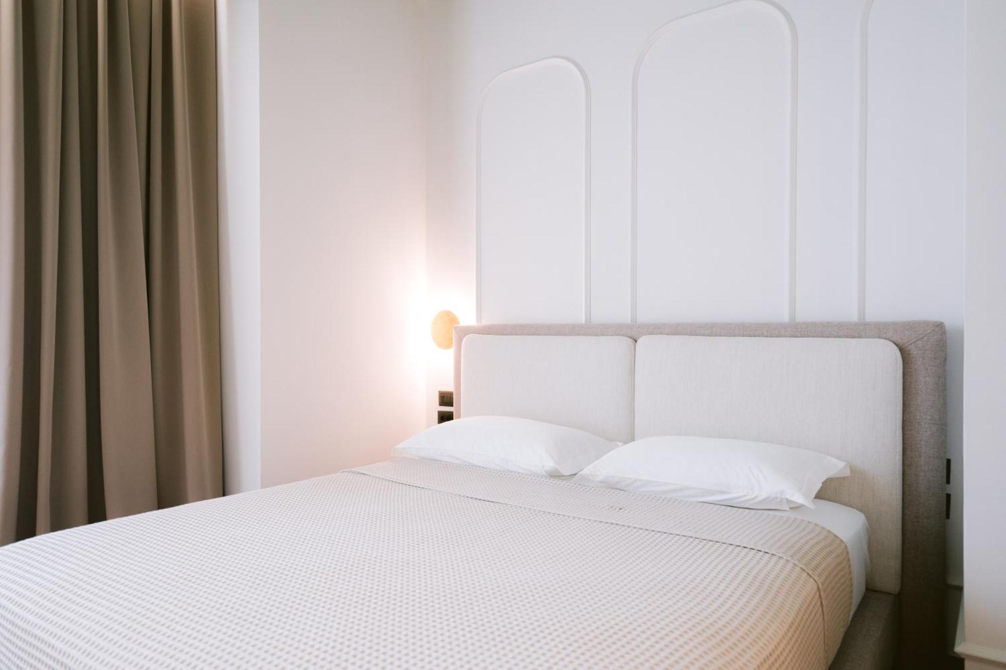 Noemie Hotel Himare Buitenkant foto