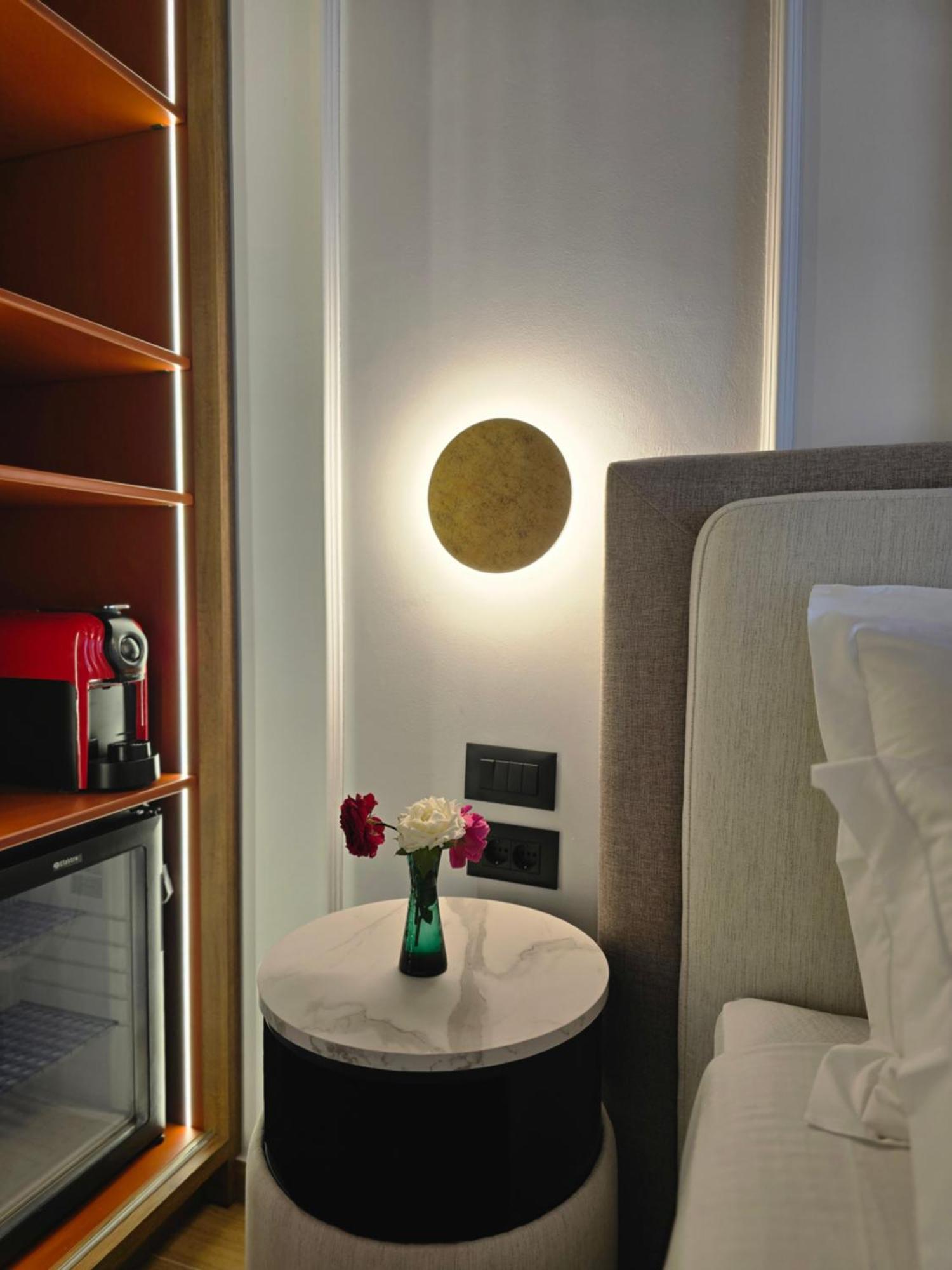 Noemie Hotel Himare Buitenkant foto